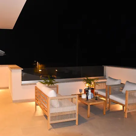 Maksan - Sea View, Jacuzzi & Bbq Garden Pakostane