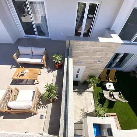 Maksan - Sea View, Jacuzzi & Bbq Garden