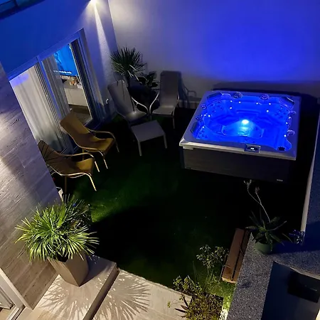 Maksan - Sea View, Jacuzzi & Bbq Garden Vila
