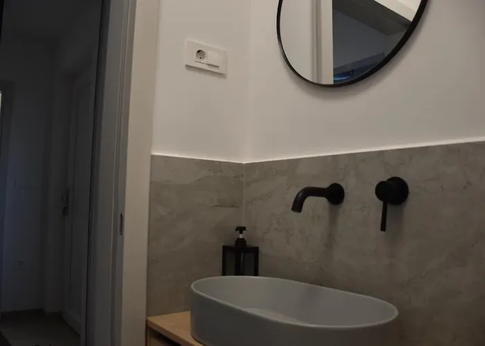 Maksan - Sea View, Jacuzzi & Bbq Garden