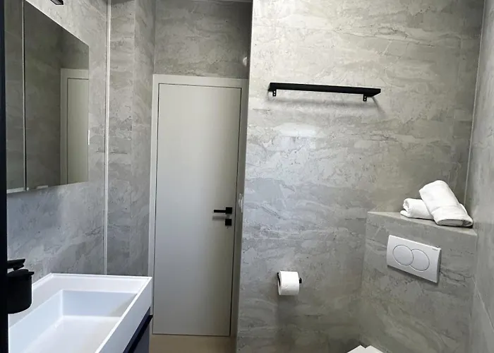 Maksan - Sea View, Jacuzzi & Bbq Garden Pakoštane