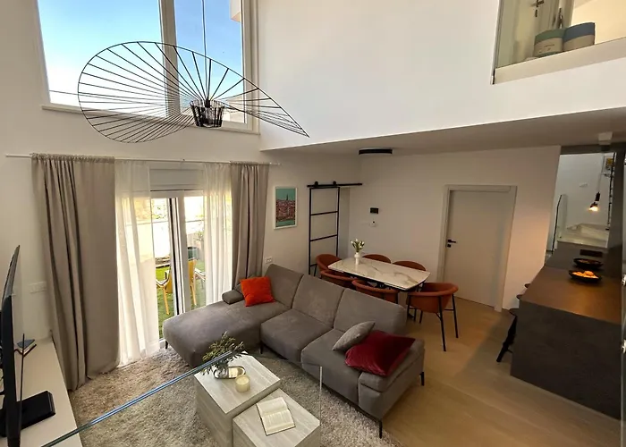 Maksan - Sea View, Jacuzzi & Bbq Garden Vila *