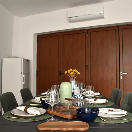 Maksan - Sea View, Jacuzzi & Bbq Garden Villa Pakoštane