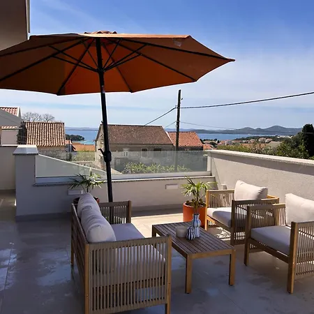 Maksan - Sea View, Jacuzzi & Bbq Garden Вилла *