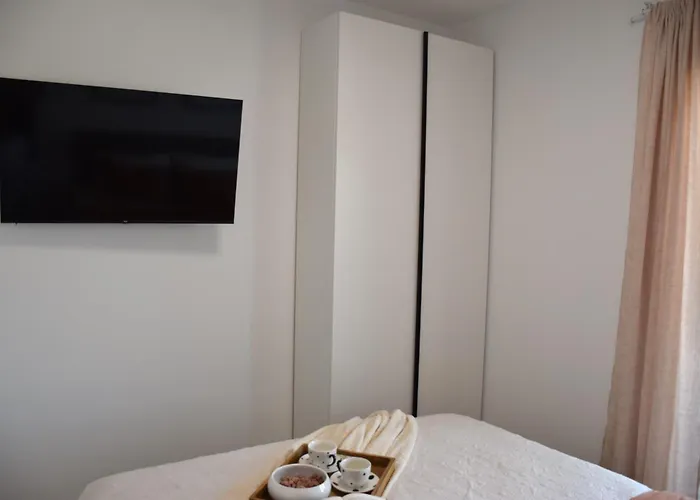 Maksan - Sea View, Jacuzzi & Bbq Garden Вилла Пакоштане