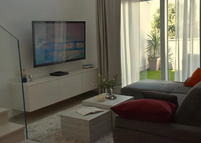 Maksan - Sea View, Jacuzzi & Bbq Garden Вилла *