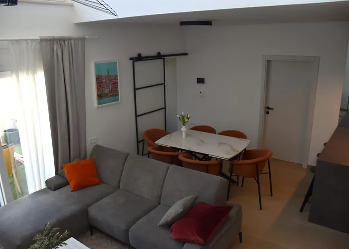 Вилла Maksan - Sea View, Jacuzzi & Bbq Garden Пакоштане